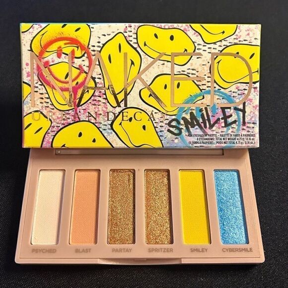 🌷 Urban Decay x Smiley Naked Mucho Happy Eyeshadow Palette New - Picture 1 of 7